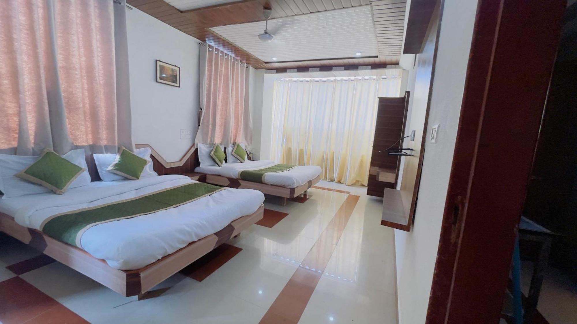 Vedaanta Hotel Banswara ภายนอก รูปภาพ